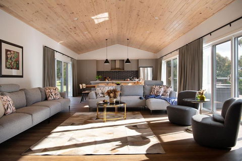 Acacia House - Accommodation Perth 0