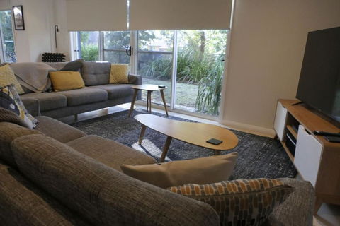 Acacia On Orion By Jervis Bay Rentals - Accommodation Perth 3