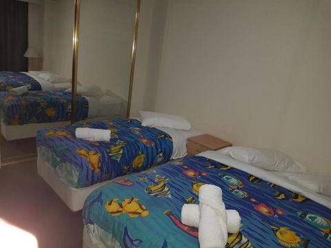 Accommodation Sydney - Kent Street Sydney CBD Top Floor 2 Bedroom Apartment With Balcony - Accommodation Perth 0
