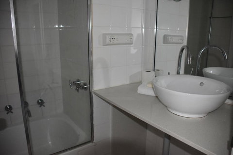 Accommodation Sydney City Centre Hyde Park Plaza Pet Friendly Studio With Balcony Apartment - Accommodation Perth 3