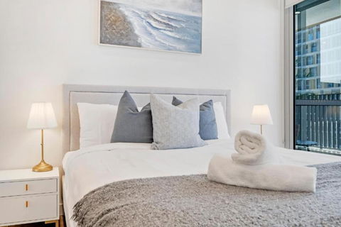 Accor Stadium Luxury - 3 Bed 2 Baths, Sleeps 6, Pool, Parking If Available- NO PARTIES - Accommodation Perth 3