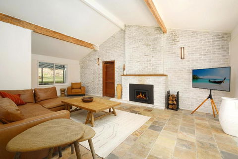 Acreage Estate -Ponies -Tennis Court -Spa - Accommodation Perth 1