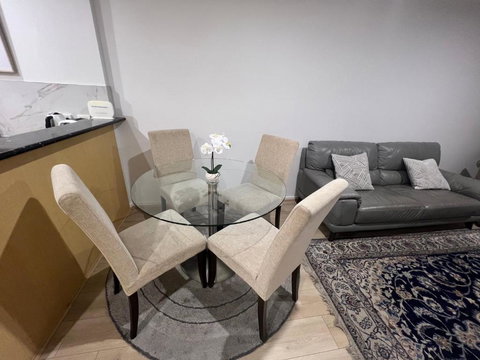 ADELAIDE CBD APARTMENT - 3BR, 2BATH & CARPARK - Accommodation Perth 4