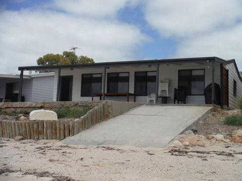 Aegean - Accommodation Perth 3