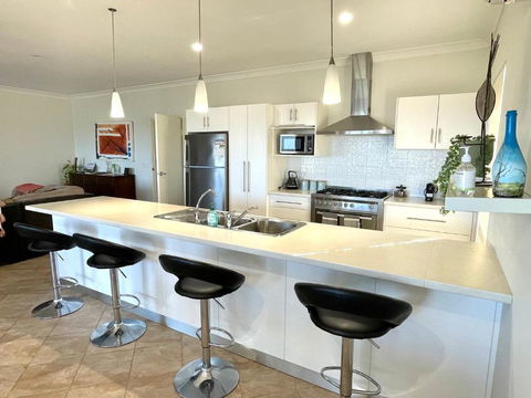 Africaine Voyage - Accommodation Perth 0