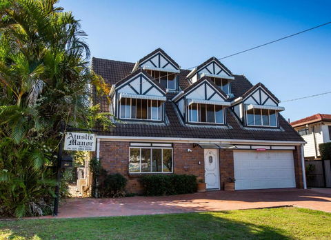 Ainslie Manor Bed And Breakfast - Accommodation Perth 4