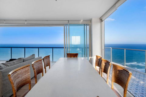 Air On Broadbeach 2 Level Private Apartment - CoastHM - Perth Resorts 3