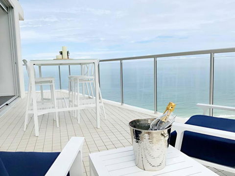 Air On Broadbeach Beachfront 2Level Stunning Apartment With 180 Degree Views - Perth Resorts 4