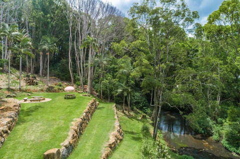 A Perfect Stay - Charlottes Web - Accommodation Perth 2
