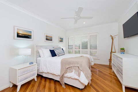 Adrift At Dolphin Cove Apt 5 - Riverfront Modern - Accommodation Perth 4