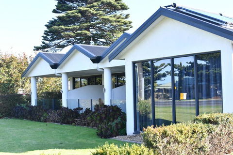 A1 Motels And Apartments Port Fairy - Accommodation Perth 4