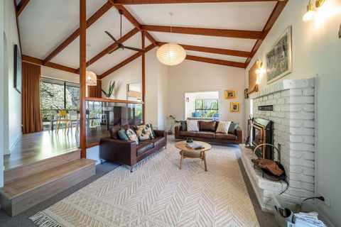 Adelaide Hills Retreat - Surrounded By Nature - Accommodation Perth 3