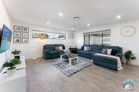 Aircabin - Guildford - 3 Beds Spacious House - Accommodation Perth 0