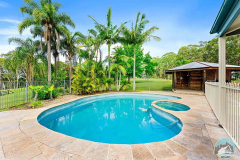 Aircabin - KANGY ANGY - Rural Retreat 4 Bedrooms - Accommodation Perth 4