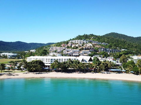 Airlie Beach Hotel - Accommodation Perth 0