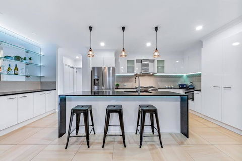 Airlie Beach Home - Accommodation Perth 0