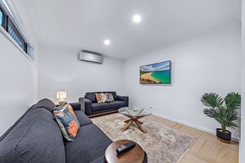 Airlie Beach Home - Accommodation Perth 1