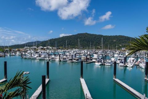 Airlie Breezes At The Boathouse - Accommodation Perth 2
