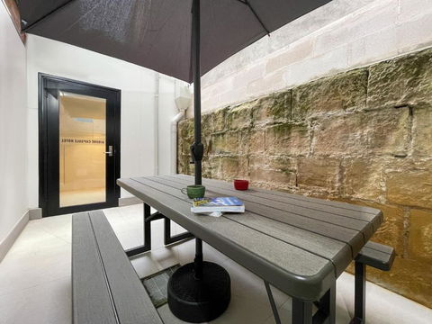 Airone Capsule Hotel - Accommodation Perth 2