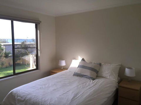 Airy Beach Escape In Ventnor - Accommodation Perth 2