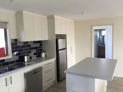 Airy Beach Escape In Ventnor - Accommodation Perth 4
