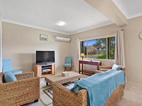 Ajax Avenue 6 - Accommodation Perth 0