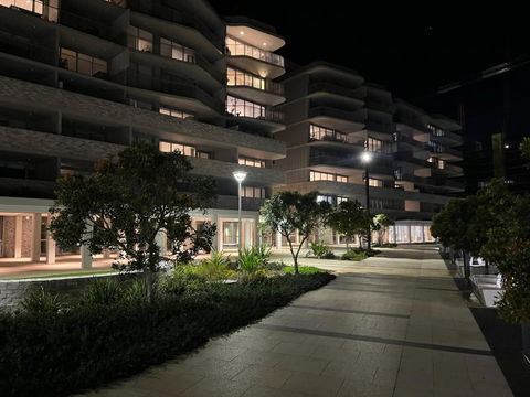 AKS Honeysuckle - Accommodation Perth 0