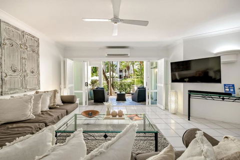 Alamanda At Palm Cove Directly On The Beach - Accommodation Perth 1