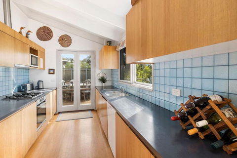 Albert - Accommodation Perth 3