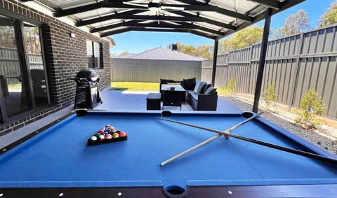 Albury Funk - Perth Resorts 1