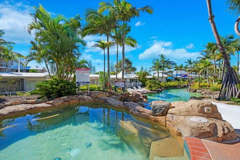 Alex Heads Beachfront Resort 2 Bedroom Apartment - Accommodation Perth 0