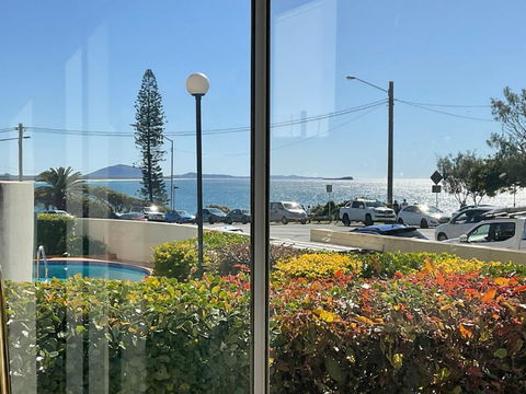 Alex Beachfront Views - Perth Resorts 0