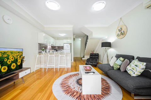 Alexandria To Sydney Central Sydney Park Shop - Accommodation Perth 0