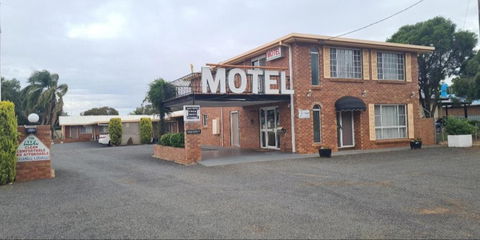 Alfa Motel - Accommodation Perth 0