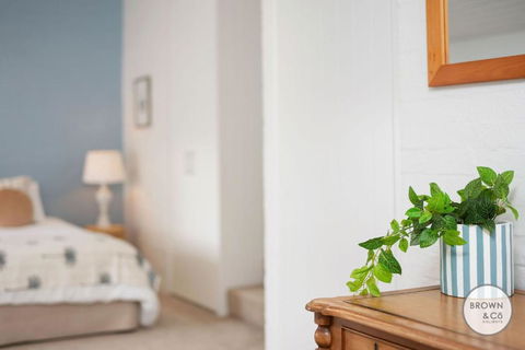 Alice Bayona 7 - Little Cove - Accommodation Perth 4