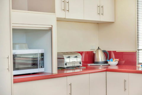 All Decked Out - Port Willunga - C21 SouthCoast Holidays - Accommodation Perth 4