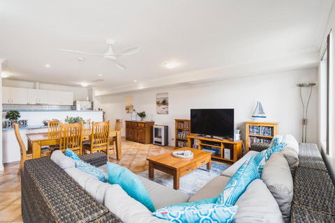 All Decked Out, Geographe Marina - Perth Resorts 4