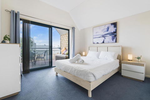 All Decked Out, Geographe Marina - Perth Resorts 3