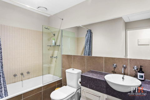 All The Views 2 Bedroom App San Remo - Accommodation Perth 3