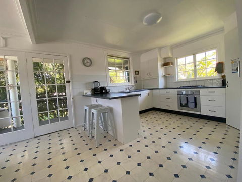 Allamanda House, 3 Willow Street - Accommodation Perth 1