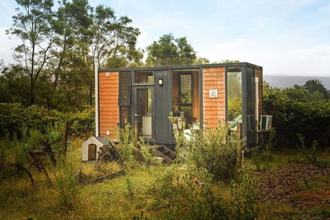 Alpaca Tiny House With Vineyard Lakeside By Tiny Away - Perth Resorts 0