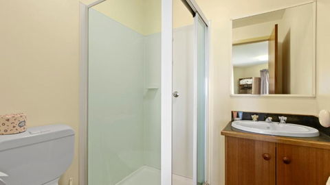 Alpine Heights 18 - Accommodation Perth 2