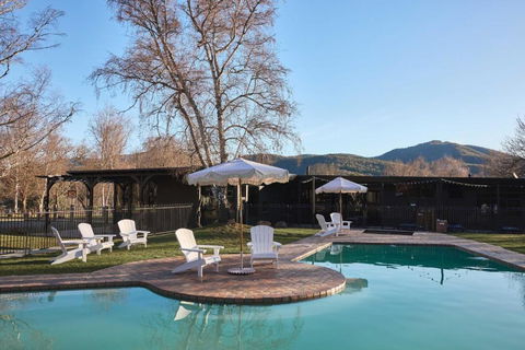 Alpine Inn - Accommodation Perth 3
