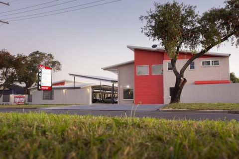 Altitude Motel Apartments - Accommodation Perth 0