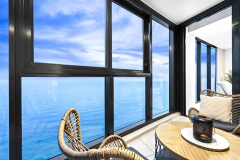 ALTITUDE Ocean Suites - SPECTACULAR, Unmatched Views & Luxury Accommodation - Accommodation Perth 1