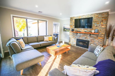 Amaroo - Accommodation Perth 0