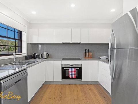 Amaroo Cres No 20 Fingal Bay Holiday Home - Perth Resorts 2