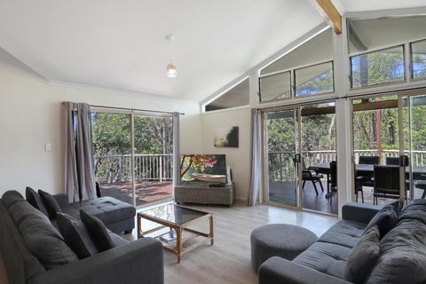 Amaroo House - Accommodation Perth 4