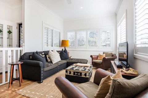 Amaroo - Pet Friendly - 2 Mins Walk To Beach - Outdoor Fireplace - Accommodation Perth 1