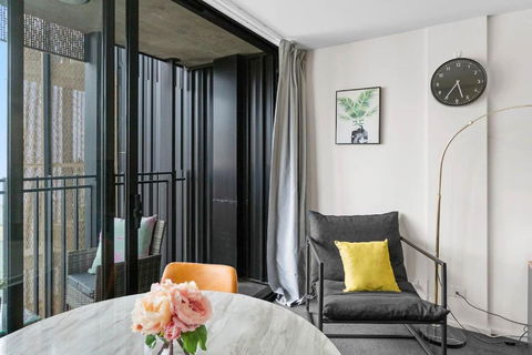 Amazing CBD 2BR Apt - Walkable & Wi-Fi & Charm - Accommodation Perth 2